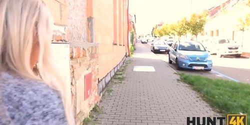 HUNT4K. Man tempts big-tittied woman into fooling around by bf