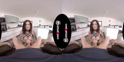 Hot Curvy Girl Riding In Vr