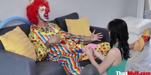 MILF Fucking A Literal CLOWN- Alana Cruise (Savannah Fyre)