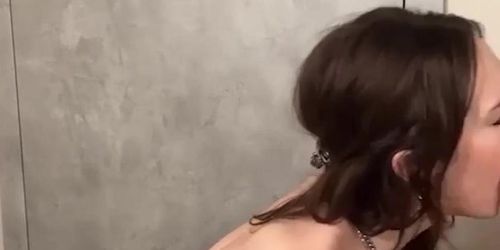 HORNY GIRL CUMS RIDING DILDO