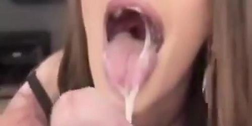 Horny Brunette Girl Sucking At First Date (Her Profile In Description)