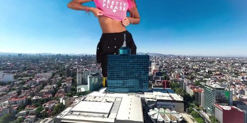 Sexy giantess dance