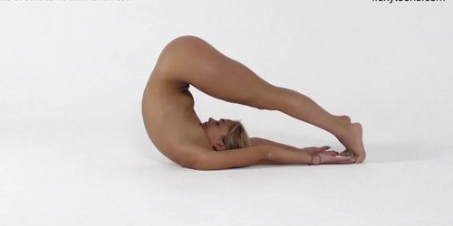 Asya Bulka hot ass gymnast does spreads