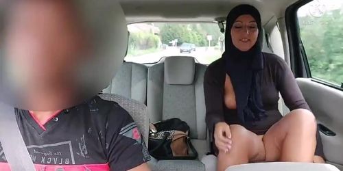 Hijab whore fucking in car