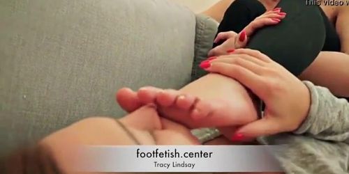 Foot Worship - Tracy Lindsay - Humiliation Domination Lezdom Lesbian Feet (Kiki Kakuchi, Tracy Delicious)