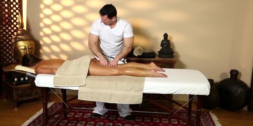 AMIRAH ADARA Massage