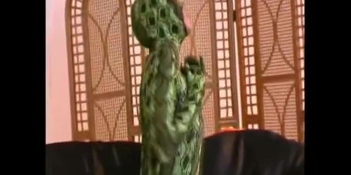 Glamourstar strip like a flexi snake (movie)