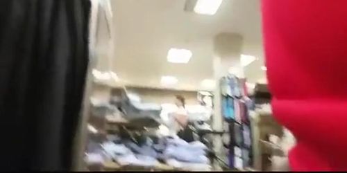 Flashing dick in clothes store