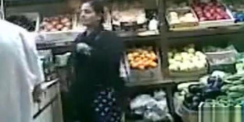 Banging the female customer in the Turkish store