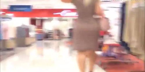 Candid mature blonde ass in dress + Caught