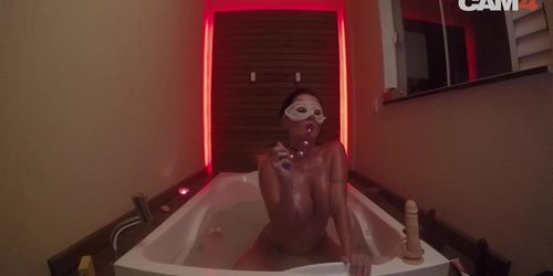 Masked Girl Elektra_Sexy Fucks Herself In The Bathtub