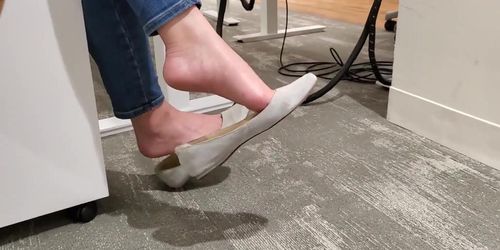 Flats Dangling porn video – Dangling flats