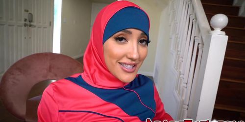 Allah Snackbar Poor Arab girl Chloe Amour pays her rent in kind (Donnie Rock, Chloe Michele)