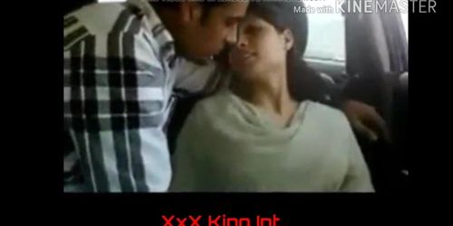 Pakistani girl handcore in car (desi_girls )