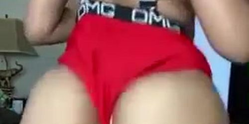 Thick black girl twerking