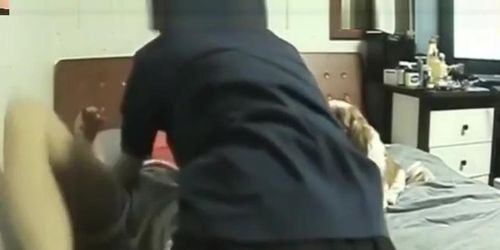 Em vo qua choi anh re du chich cu dà i là m em suong quá