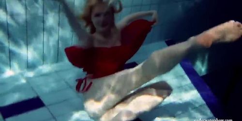 Russian teenie Lucie goes underwater swimming