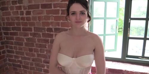 LIZZIE Fembot