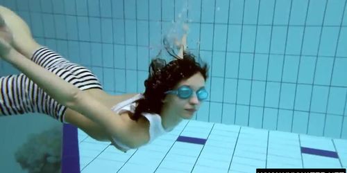 Come and watch me swim naked in the pool (Krystal Boyd)