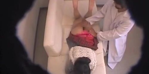 Asian chick allows her nude holes under medical examination