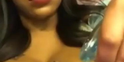 Ebony Slut wants attention