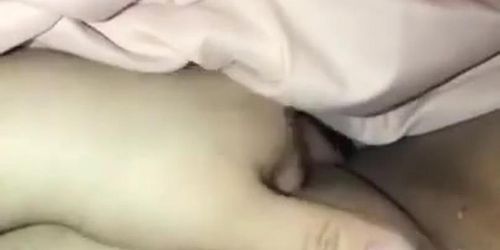 Latina sends video of her rubbing her pussy