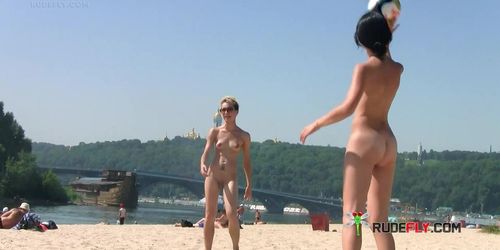 Breathtaking nude beach girl has all kinds of naughty and kinky fun