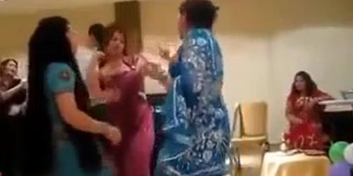 sexy nepali aunty dancing in party