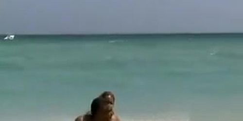 Gorgeous female bodies in beach voyeur compilation