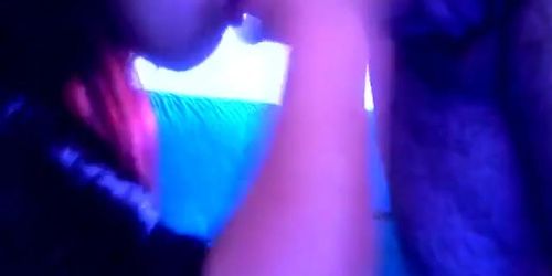 Mi spompina davanti la cam