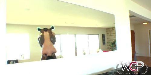 Anal squirting cougar (Veronica Avluv)