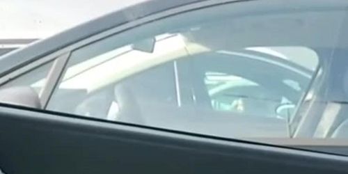 Car cock flash 2 woman