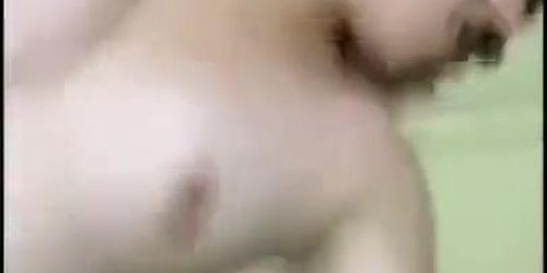 Hot chick lets herself get recorded