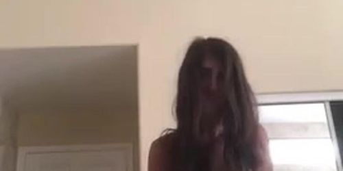 Victoria masturbating with toothbrush - Tnaflix.com