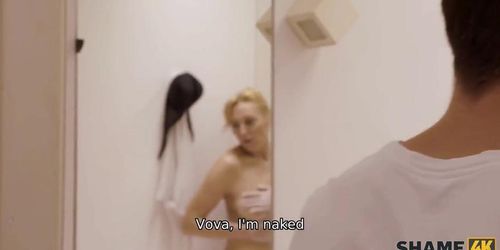 SHAME4K. Boy lets step mom’s sexy gf take a shower (Marta Bellefleur, Tommy Gold)