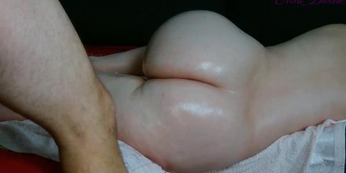 stepmom wants ass massage, I take this opportunity to screw her big booty!