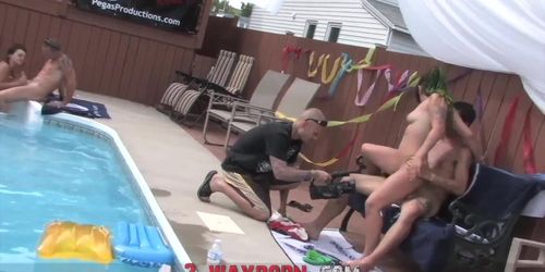 Porn Family Party - 3-Way Porn - Family Pool Party Old-Young Family Threesome - Tnaflix.com