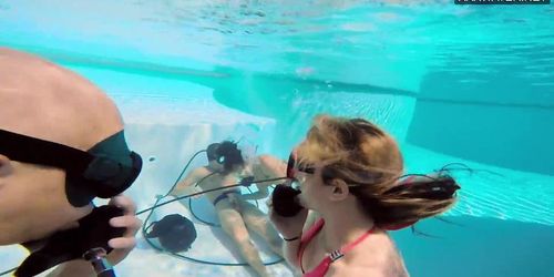 Couple filming couple fucking in the pool