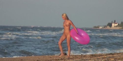 College Girl Agnes Walks Around The Beach Full Nude (With An Audience)