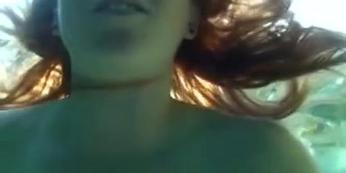 Ami Emmerson gets pummeled underwater (Ami Emerson)