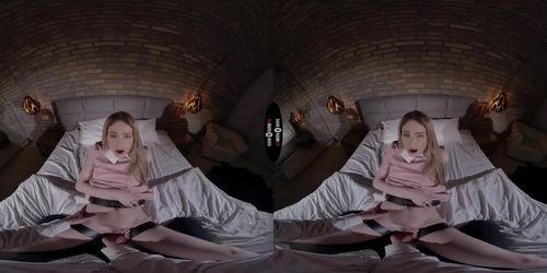 DARK ROOM VR - Miss Mia Got Her Pussy Locked Up Again