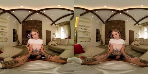 Facial For Tattooed Blonde (Thomas Stone, Mimi Cica)