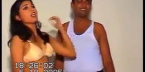 bangladeshi couple topless dance