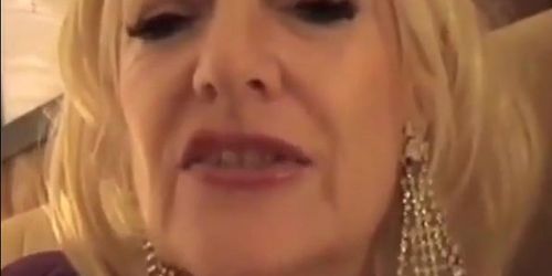 Gigolo  Rich Gilf - Hotel (Blondie Anderson)