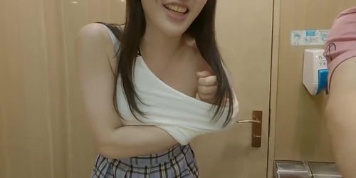 Japanese Idol Blowjob - Cute Japanese Idol?Exposed sex in ordinary cafe. I put toys in her and made  her give me a blowjob. - Tnaflix.com