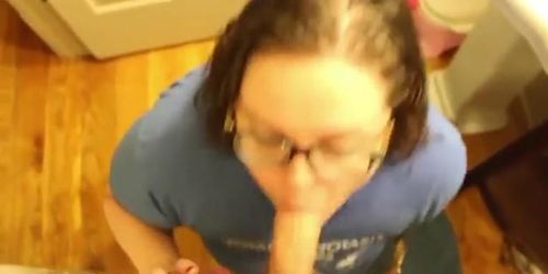 Shocking College blowjob & nice facial