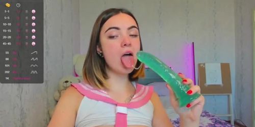 Camgirl deepthroat and boobjob