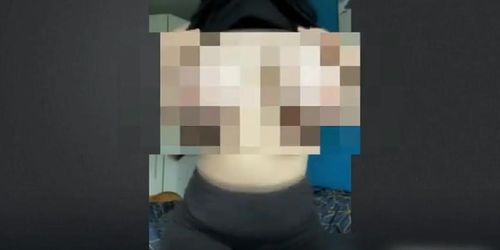 censored The girls show boobs and you whitebois jerk off 2