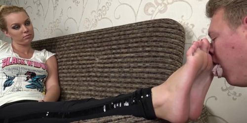 Men are only good for sucking girls sweaty stinky socks