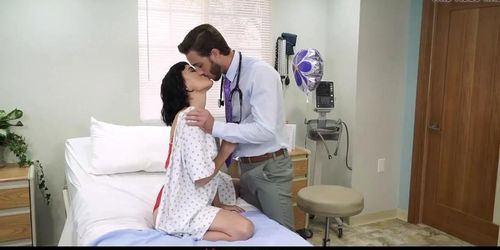 Karups - Olive Glass Gets Fucked By Her Doctor (Lucas Frost)